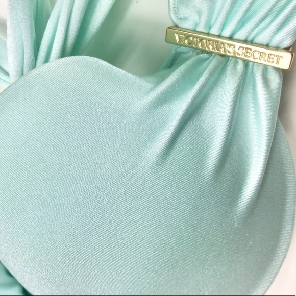 Victoria’s Bikini Top - Picture 5 of 5